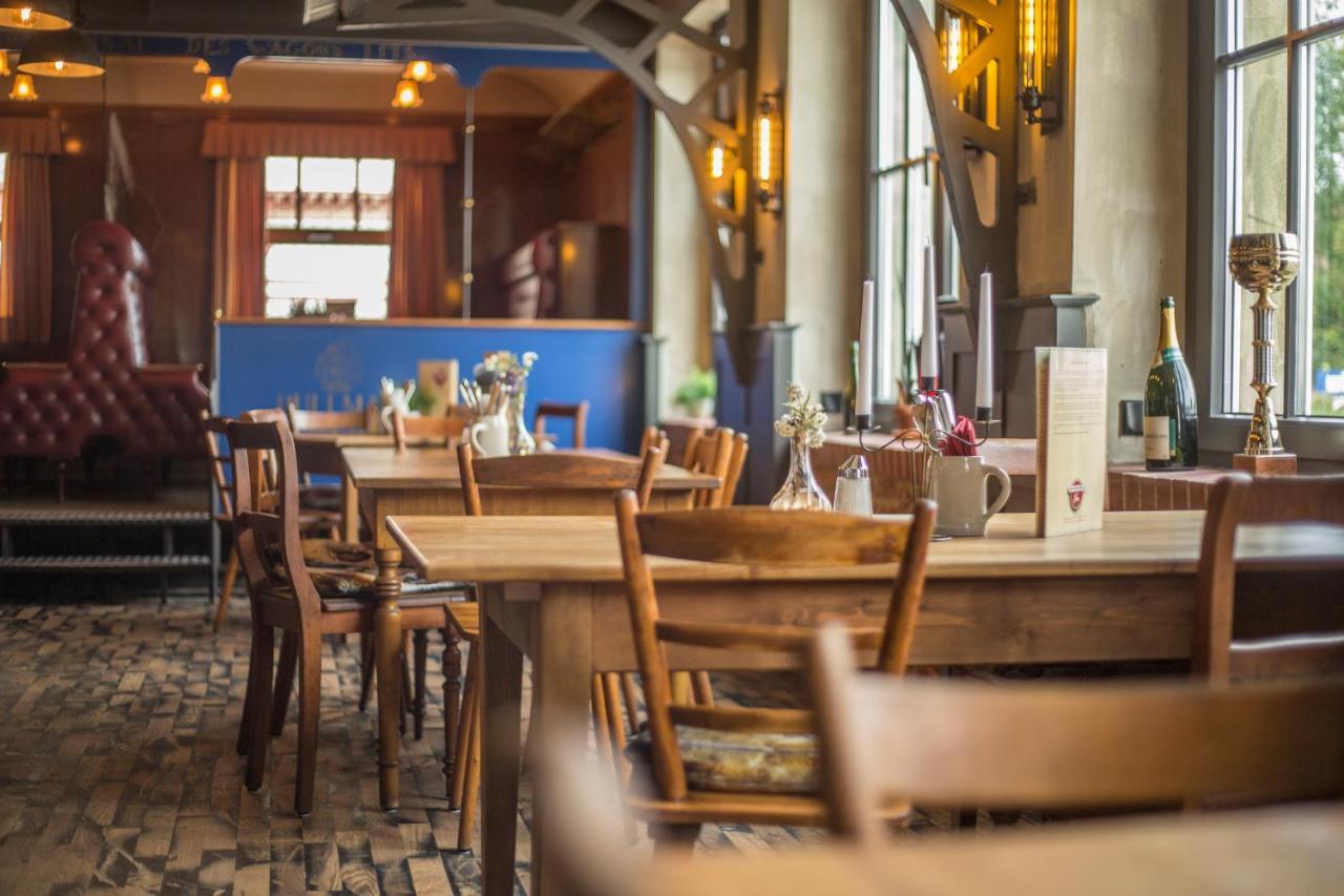 Motorworld Inn Warthausen Екстериор снимка