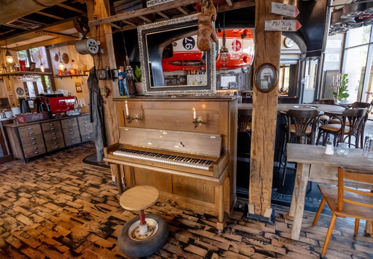 Motorworld Inn Warthausen Екстериор снимка
